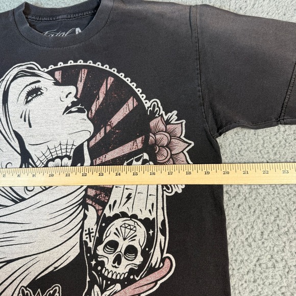 Y2K Fatal Clothing T-Shirt Size Medium 2000s Perfectly Faded Tattoo Double Sided - Picture 6 of 9